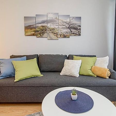 וילנה Bright Apartment,For 1-4,Near Old Town מראה חיצוני תמונה
